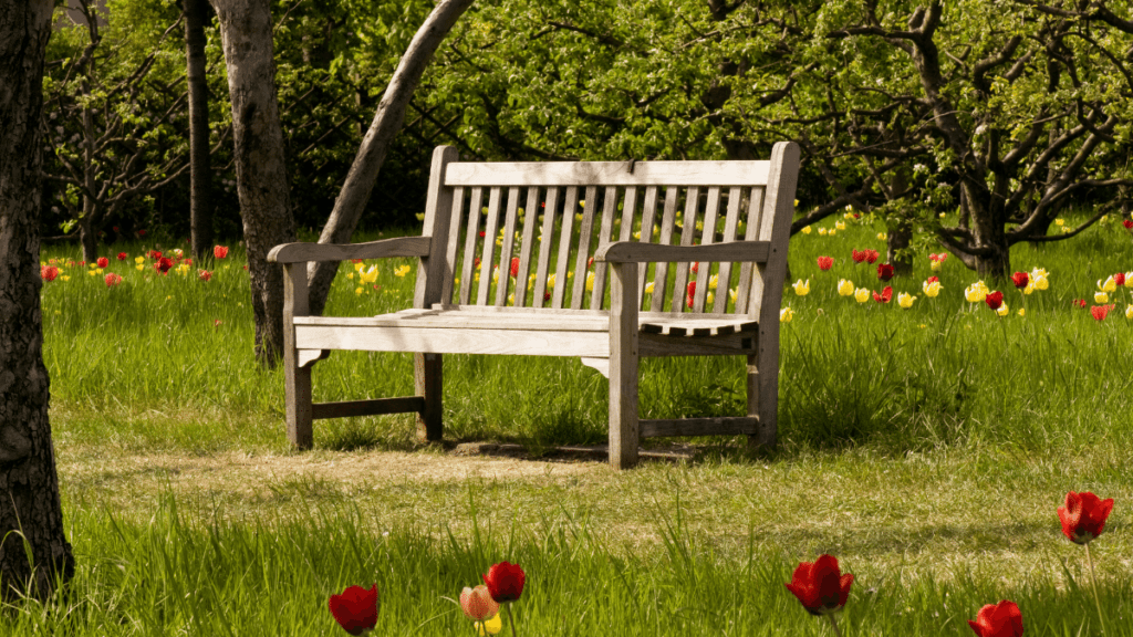 Eine tolle Sitzgelegenheit: Nachhaltige Gartenbank